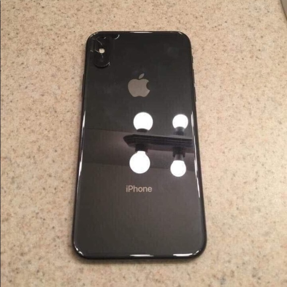 iPhone X - Picture 1 of 4